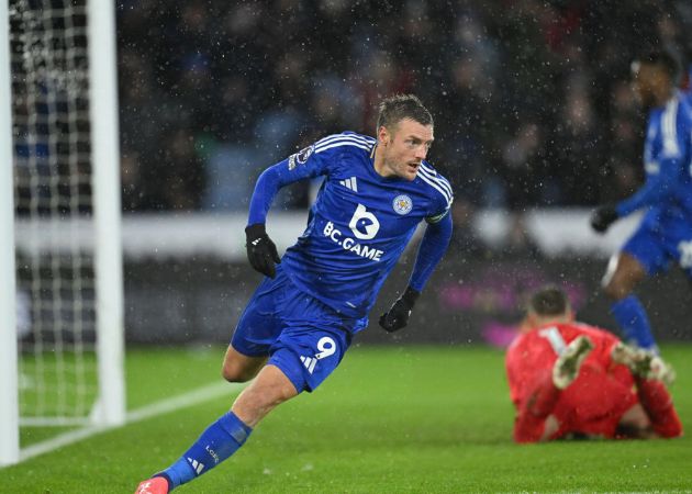 Read more about the article Jamie Vardy: Hành Trình Làm Nên Kỳ Tích Tại Serie A 2025-2026