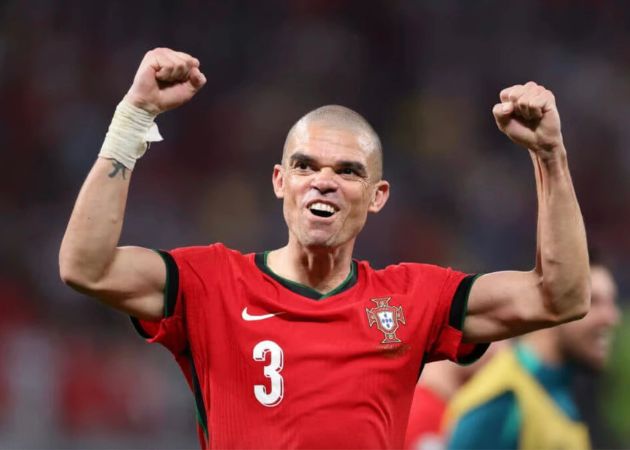 Read more about the article Pepe khẳng định đẳng cấp bất biến của Mourinho khi “Người Đặc Biệt” trở lại Bồ Đào Nha