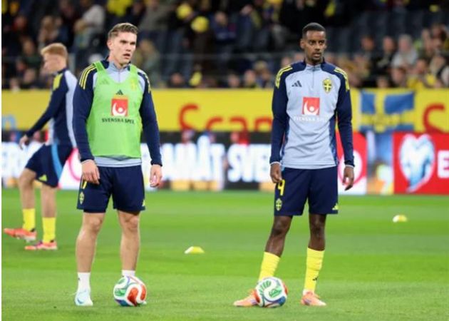 Alexander Isak tiết lộ tình hình tuyển Thụy Điển sau thất bại bất ngờ
