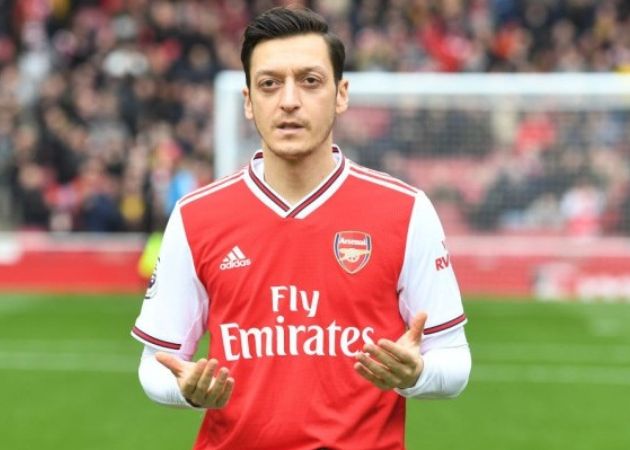 Hành Trình Đầy Sắc Màu Của Mesut Ozil