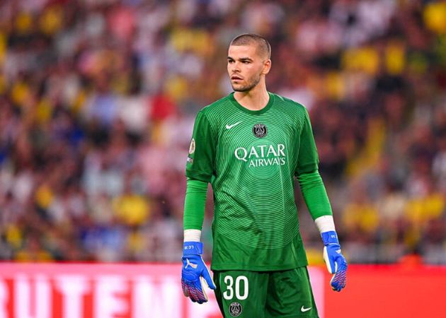 Read more about the article Luis Enrique lên tiếng bảo vệ Lucas Chevalier giữa cơn bão chỉ trích tại PSG