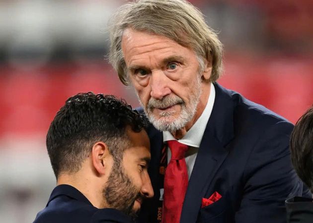Read more about the article Sir Jim Ratcliffe “khóa cứng” kế hoạch chiêu mộ Lewandowski