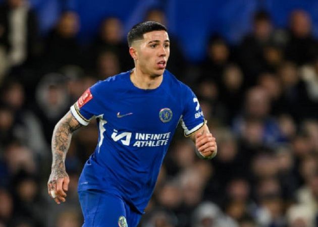 Read more about the article Enzo Fernandez gửi lời cảnh báo sắc bén đến Arsenal trước trận đại chiến
