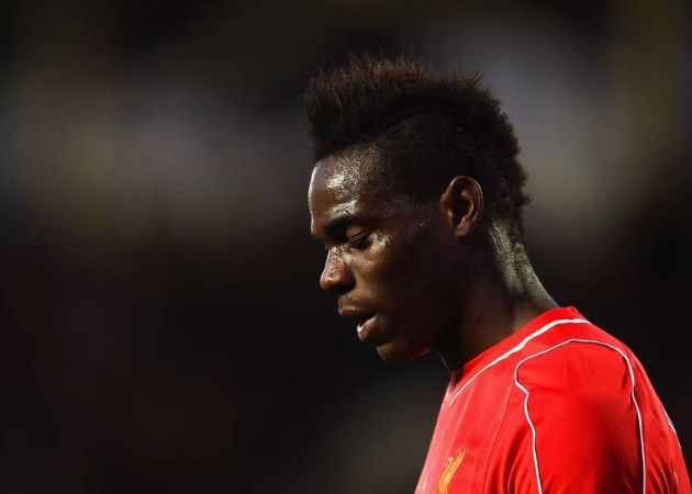 Read more about the article Mario Balotelli ‘Quẩy’ Bóng Cười Trước Everton
