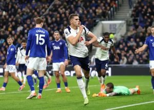 Nhận định bóng đá Newcastle vs Tottenham, 03:15 Ngày 03.12.2025
