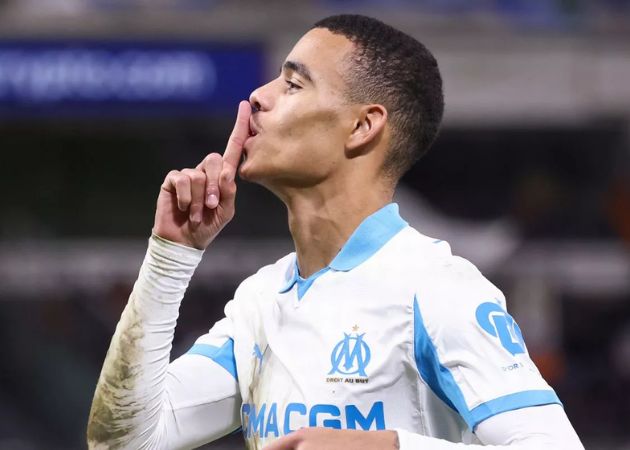 Mason Greenwood thăng hoa nhờ hệ thống 4-3-3