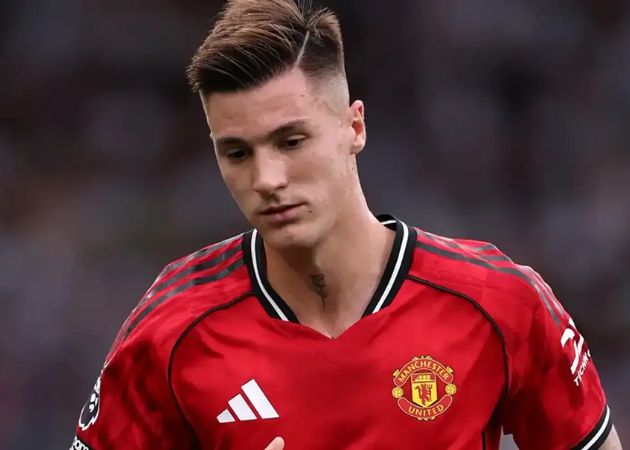 Read more about the article Manchester United nín thở chờ tình trạng của chân sút chủ lực Benjamin Sesko