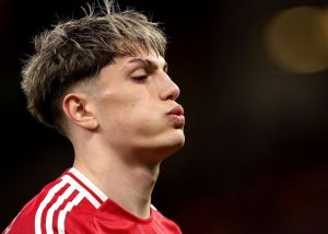Tranh cãi bùng nổ Garnacho thoát án phạt nặng khiến Newcastle phẫn nộ