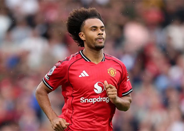 VAR tước đi bàn thắng phút 90, Old Trafford chết lặng