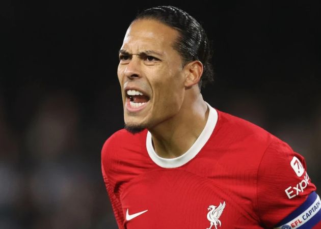 Chelsea bị chỉ trích vì bỏ qua cơ hội chiêu mộ Virgil van Dijk