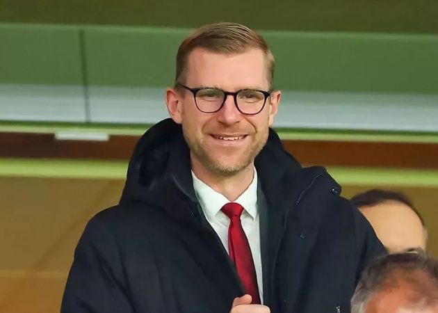 Arsenal sẽ đối mặt thách thức gì sau sự ra đi của Mertesacker?