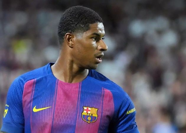 Rashford lập công, Barca vẫn thua sốc trước Real Sociedad