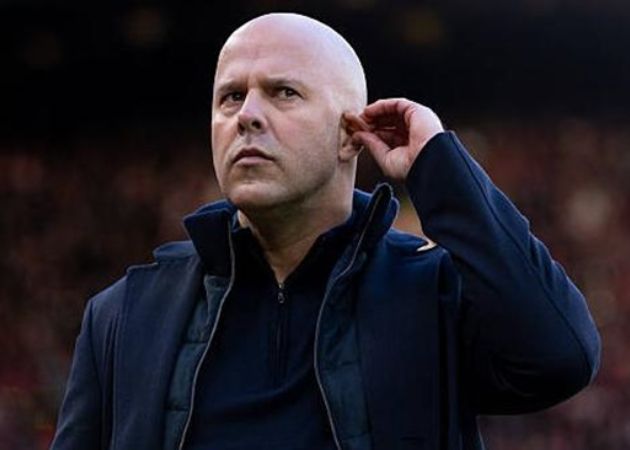 Arne Slot ngợi khen bản lĩnh các cầu thủ Liverpool