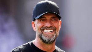 Klopp “mở cửa” ngày trở lại: Lời ẩn ý khiến cả châu Âu chờ đợi
