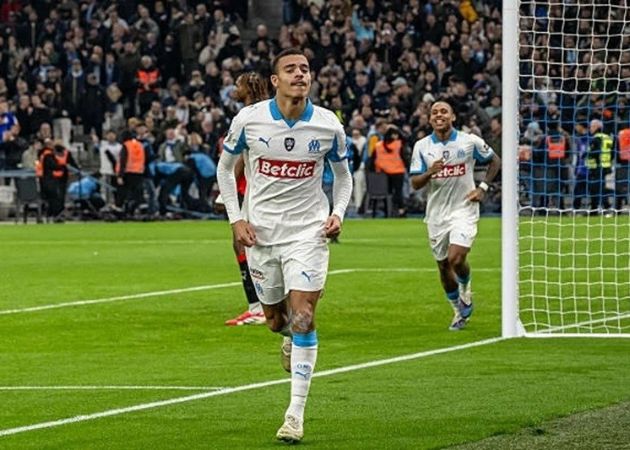 Rennes bế tắc và những vấn đề nơi hàng phòng ngự