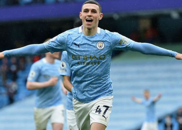 Read more about the article Phil Foden và khoảnh khắc gây bão Thoát thẻ đỏ trong chiến thắng