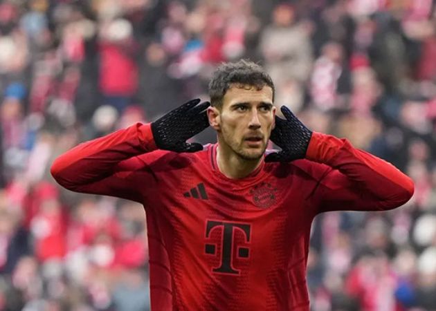 Cuộc cạnh tranh khốc liệt và lợi thế của Arsenal