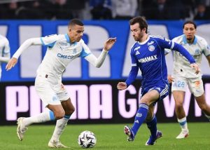 Greenwood nổi sóng ở Marseille hậu trường dậy sóng