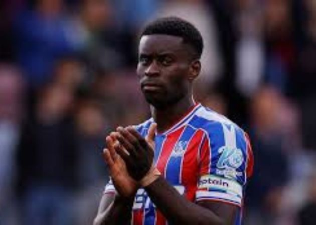 Man City thắng nhọc, dấu ấn của Marc Guehi