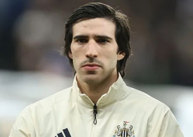Read more about the article Man United âm thầm nhắm Sandro Tonali