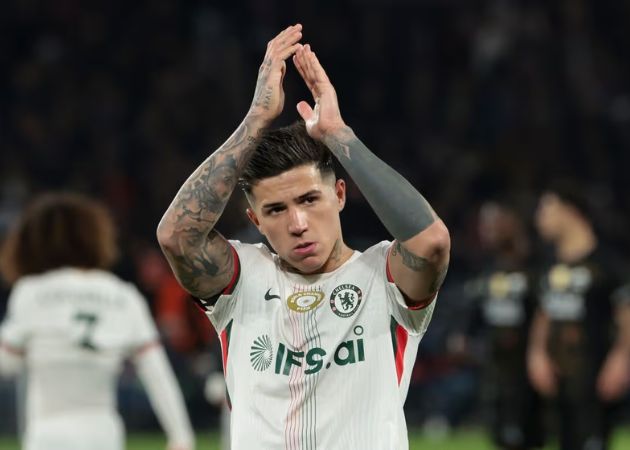 Read more about the article Cuộc đua giành Enzo Fernandez nóng rực Real Madrid và PSG sẵn sàng