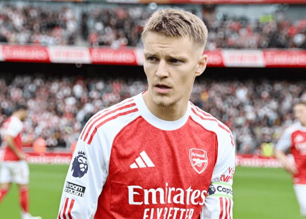 Vai trò chiến thuật không thể thay thế của Odegaard