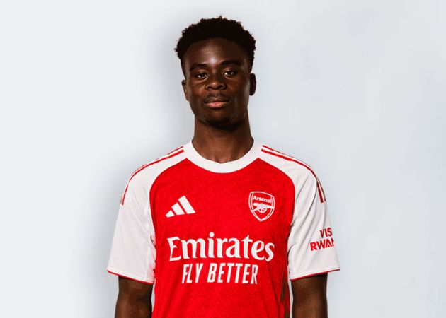 Read more about the article Saka gây thất vọng, chuyên gia khuyên “đảo cánh” để cứu Arsenal