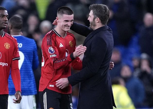 Carrick nói gì về tương lai tại MU?