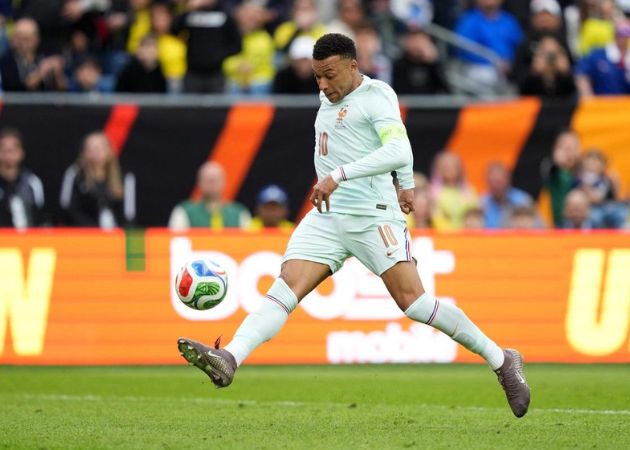 Read more about the article Kylian Mbappe thành công nhờ “bàn tay vô hình” của người cha