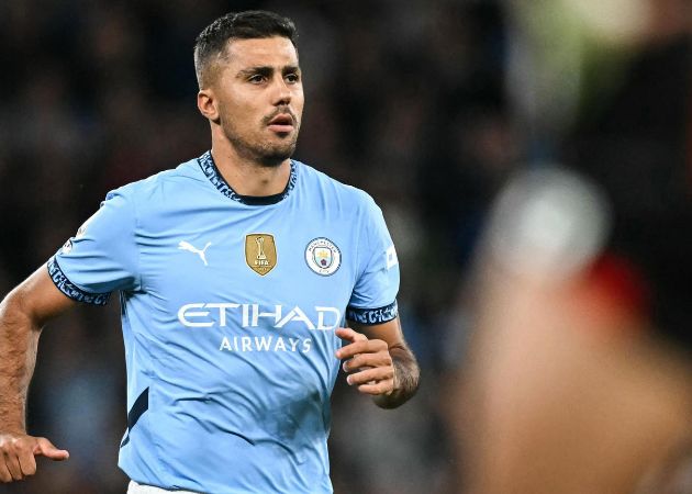 Man City nên giữ hay bán Rodri?