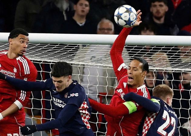 Trận đấu với Manchester United Phép thử cho Van Dijk