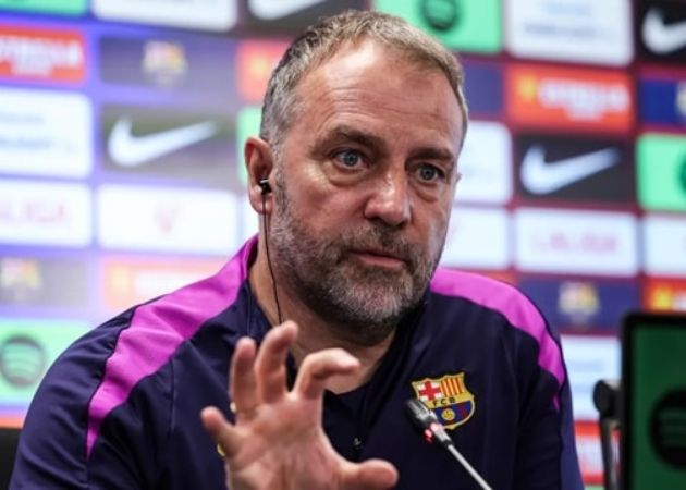 Read more about the article Hansi Flick chuẩn bị được Barca “trói chân”