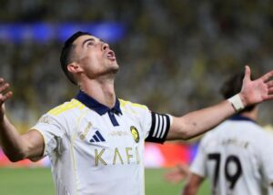 Ronaldo Rơi Nước Mắt Sau Đêm Đăng Quang Lịch Sử Cùng Al Nassr