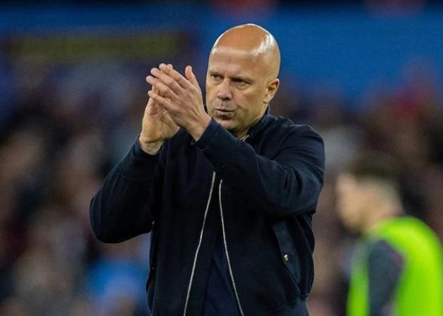 Arne Slot ngầm xác nhận ở lại Liverpool sau mùa giải đầy biến động
