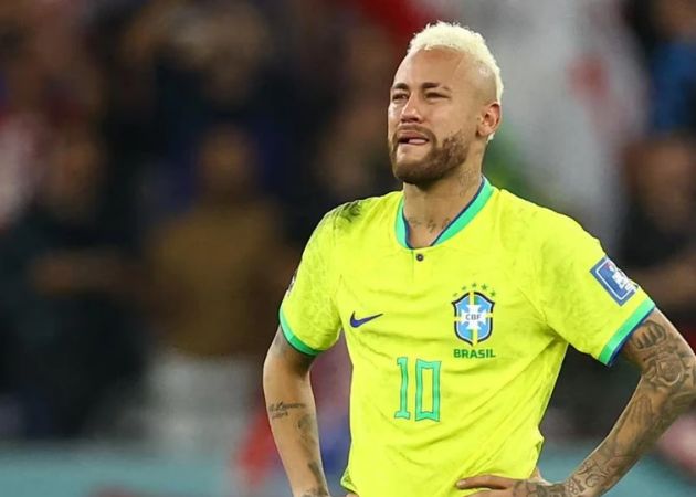 Chấn thương của Neymar khiến Brazil đứng ngồi không yên