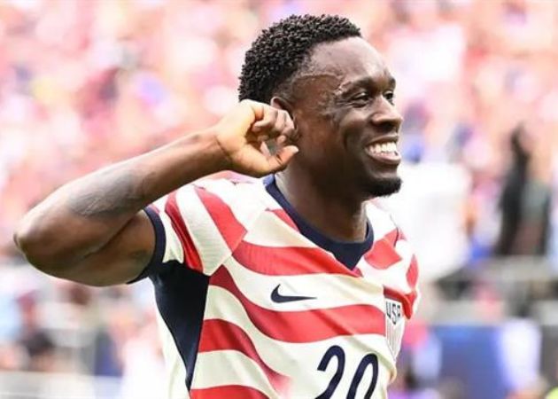Christian Pulisic và dàn sao Mỹ dành lời khen đặc biệt cho Balogun