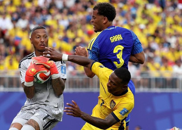 Read more about the article Thủ môn Curacao tạo nên dấu ấn đặc biệt tại World Cup 2026