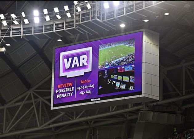 Vì sao VAR World Cup 2026 vẫn gây tranh cãi dù công nghệ ngày càng hiện đại?