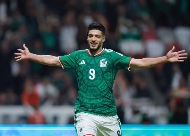 Raul Jimenez và khoảnh khắc khiến cả Estadio Azteca lặng đi vì xúc động