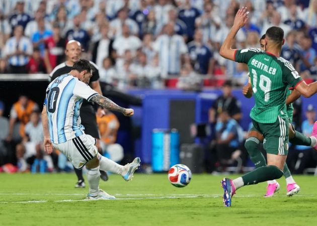 Cuộc đua phá kỷ lục ghi bàn World Cup đang ở rất gần