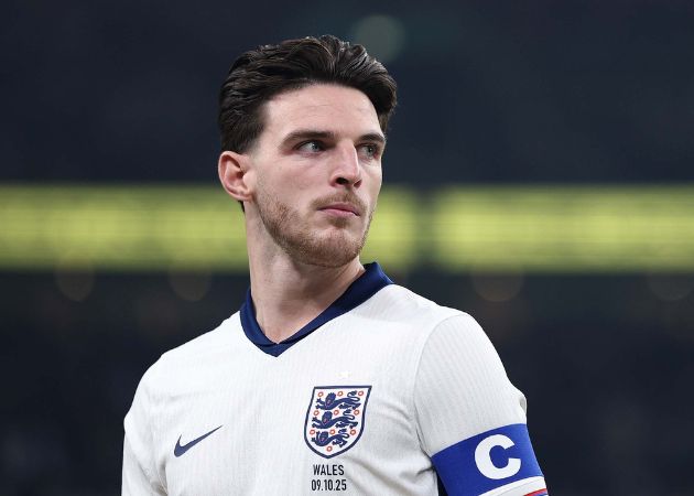 Declan Rice lên tiếng sau màn “chữa cháy”