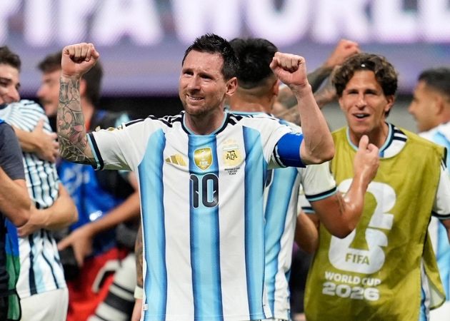 Argentina bước tiếp nhưng dư âm sau chiến thắng còn lớn hơn tỷ số