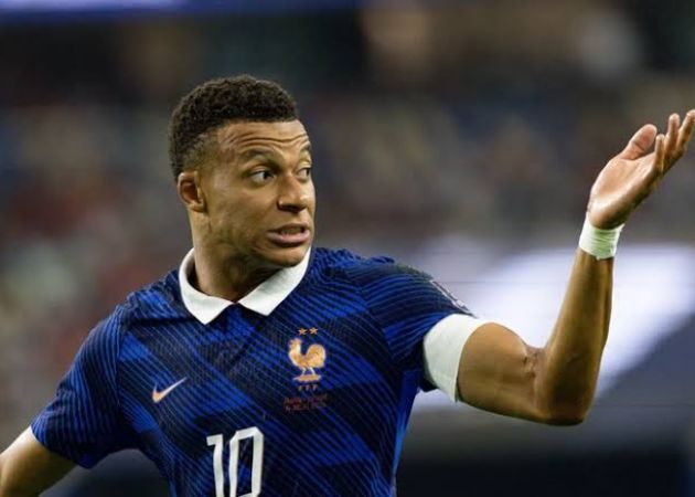 Mbappe thừa nhận tuyển Pháp không đạt tiêu chuẩn 