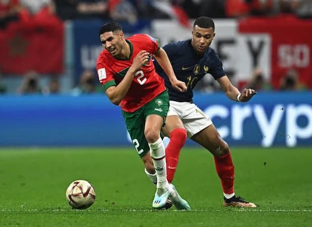Les Bleus nối dài chuỗi thành tích lịch sử dưới thời Deschamps