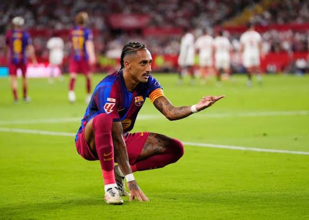 Raphinha lại khiến cả La Liga phải nhắc tên