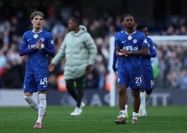Hull City cho thấy Chelsea không dễ áp đặt thế trận