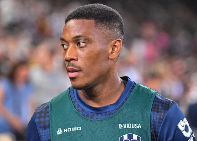 Anthony Martial gây sốc với lựa chọn trở lại La Liga