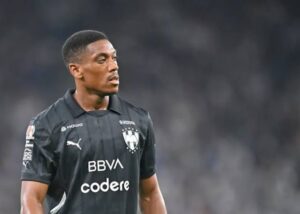 Anthony Martial gây sốc với lựa chọn trở lại La Liga