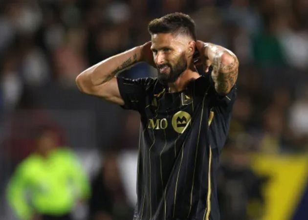 Read more about the article Olivier Giroud hé lộ thời điểm chia tay sân cỏ