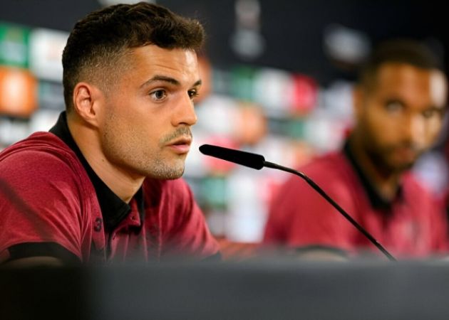 Read more about the article Xhaka chấn động tuyển Thụy Sĩ, bê bối chứng nhận COVID-19